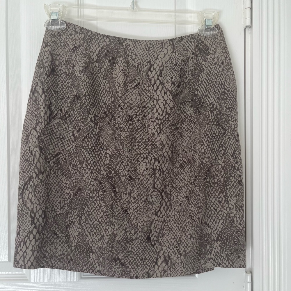 JONES & CO Vintage Silk Snake Print Skirt | Size 6